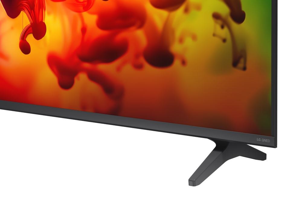 Giao diện webOS 26 và AI Magic Remote trên tivi LG 55QNED70BSA